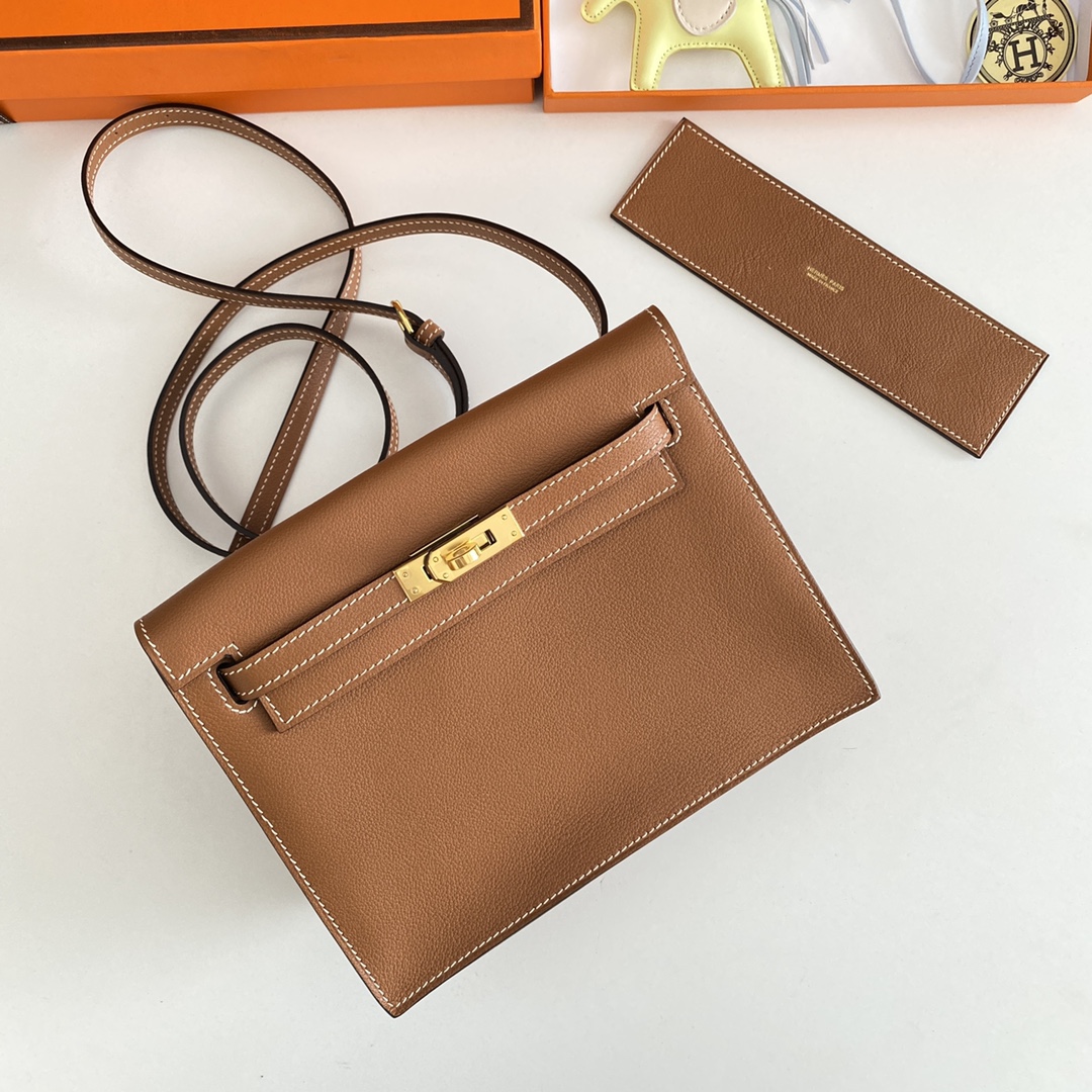 Hermes Kelly Danse Evercolor Bag In Brown Color